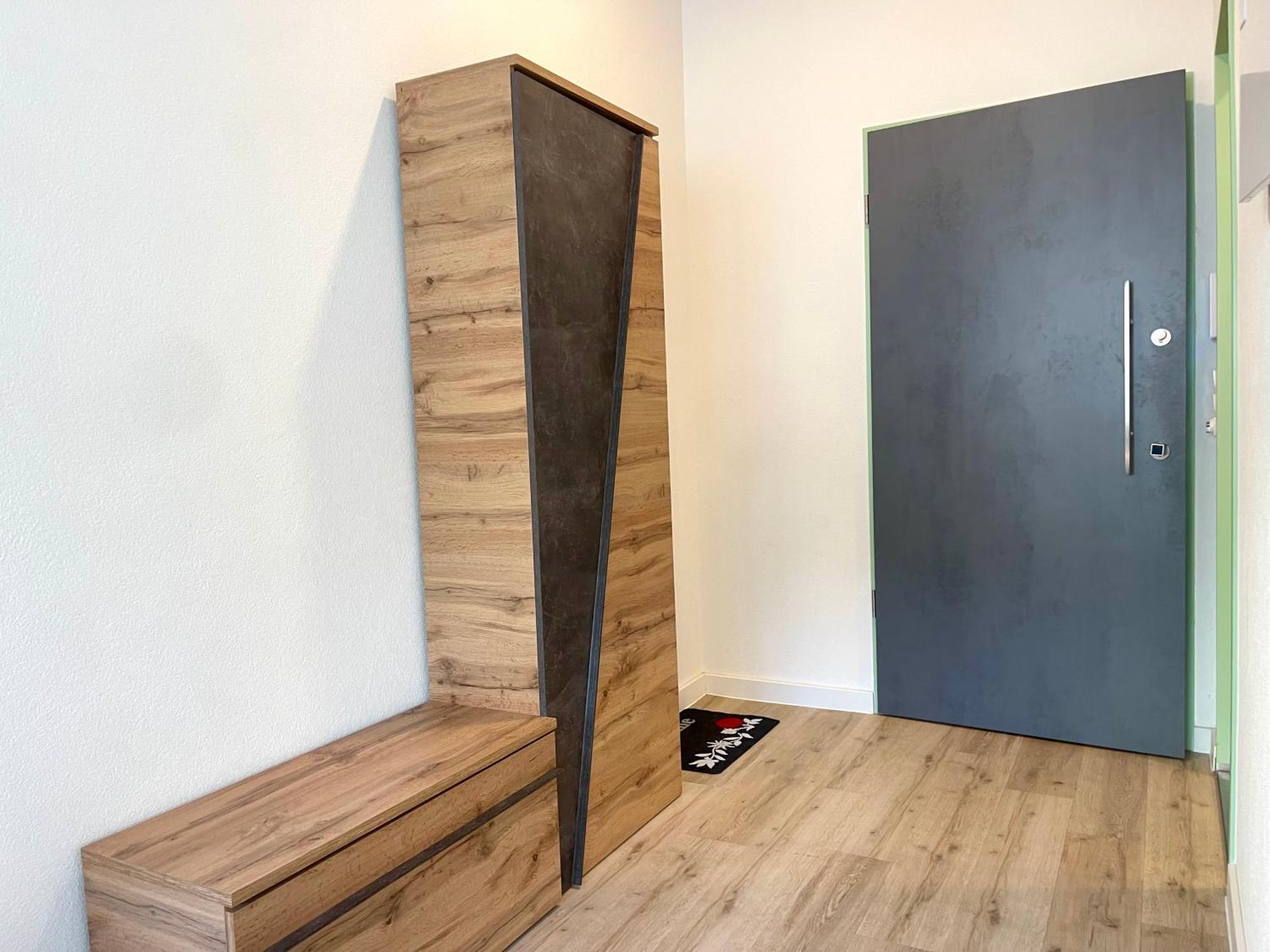 Neu Schwarzwald Zimmer Am Schloessle Goldstadt Pforzheim Exterior foto